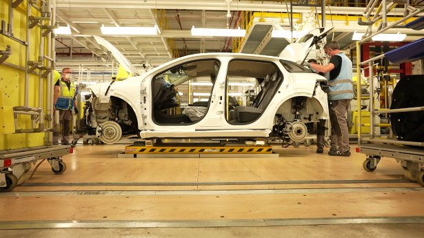 Electric vehicle manufacturing at Renault